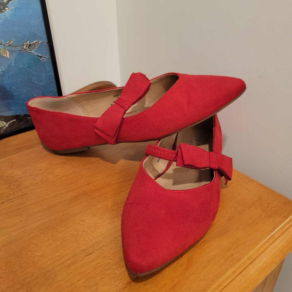 Journee Collection Red Flats with Bow Accent